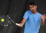 Легендата Малдини падна за едно полувреме в дебюта си на тенисист