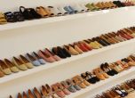 Списание Vogue представи българска марка обувки