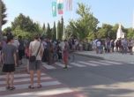 Стотици на протест в Нова Загора заради битото от роми заради цигара момче