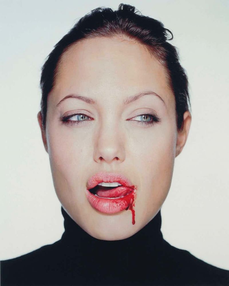 Анджелина Джоли е една от най-обичаните и обсъждани актриси в