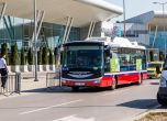 Вижте новия безплатен електробус между терминалите на летище София (снимки)