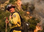 В Калифорния обстановката остава бедствена, горски пожар застрашава Лос Анджелис