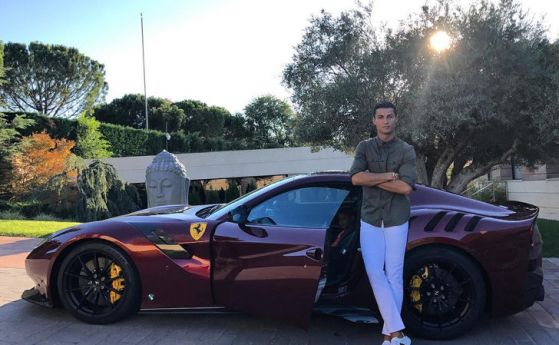 Кристиано Роналдо показа новата придобивка в огромния си автопарк Впечатляваща