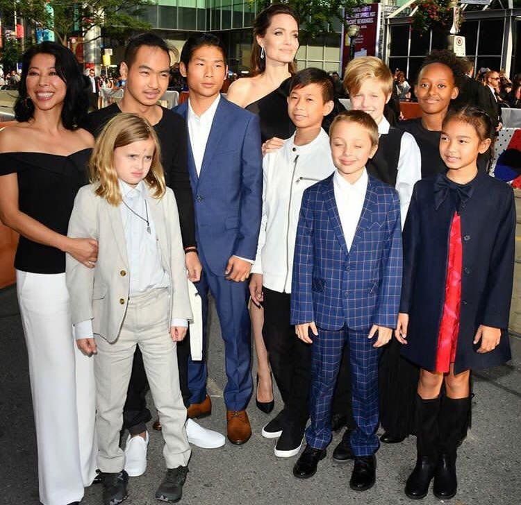 Децата на Анджелина Джоли придружиха актрисата по червения килим на