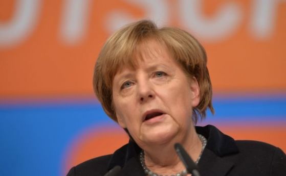 Подкрепата за Християндемократическия съюз на германския канцлер Ангела Меркел продължава