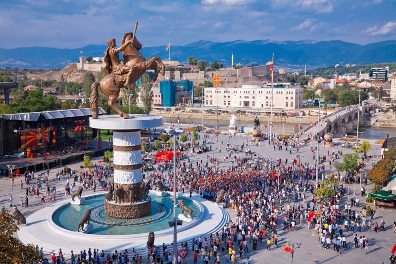Македонското министерство на културата официално ще обяви спиране на проекта