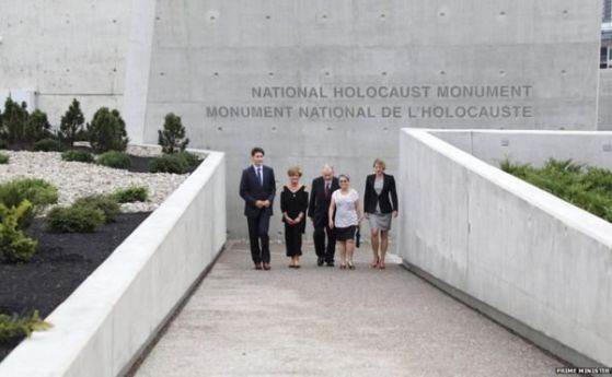 Паметна плоча от мемориал за Холокоста в Канада ще бъде