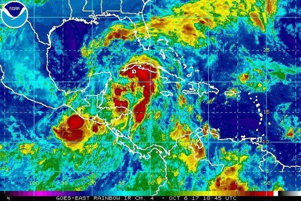 Тропическата буря Нейт приближава бреговете на САЩ и заплашва да