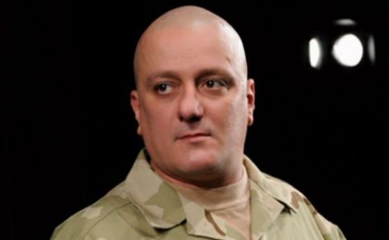 Българският актьор Стефан Щерев Чечо е приет във Военна