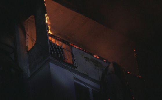 Възрастен мъж изгоря в апартамента си в Русе след взрив