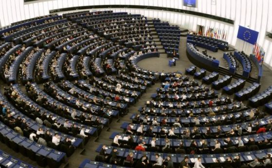Евродепутати поискаха ЕС да разследва регулациите за борба с прането