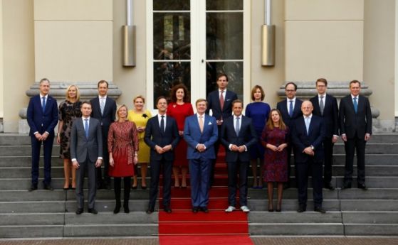 Холандия има ново правителство след 225 дни преговори за формиране