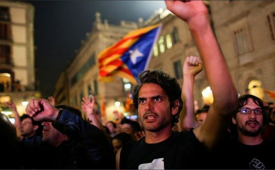 Каталуния обяви независимост а испанското правителство задейства с член 155