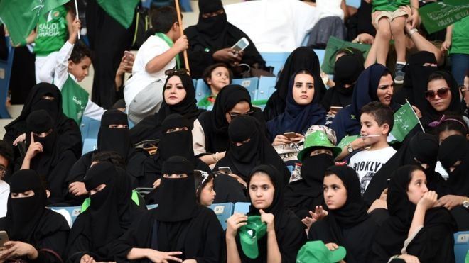 Саудитска Арабия ще разреши жените да посещават спортни събития на