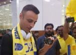 Посрещат Бербатов като футболен бог в Индия