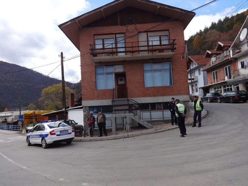В Босилеград сръбската власт арестува лекари и застрашава здравето и