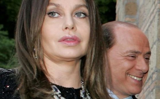 Вероника Ларио бившата съпруга на Силвио Берлускони трябва да му