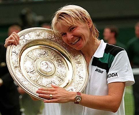 Шампионката от тенис турнира Уимбълдън през 1998 г. Яна Новотна