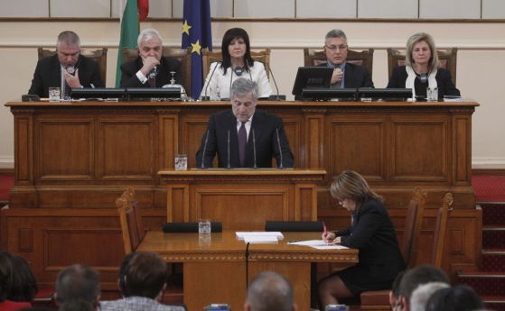 Председателят на Европейския парламент Антонио Таяни призова Народното събрание да