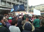 Плашат пироговци с уволнения, за да мълчат. Днес над 100 поискаха с протест оставката на Балтов
