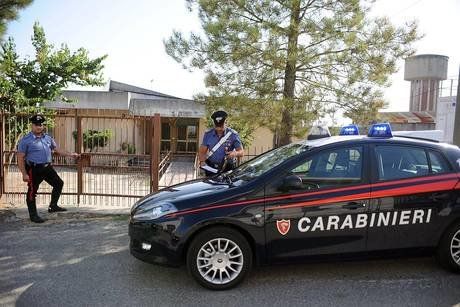 Италианската полиция е арестувала 25 мафиоти, сред които жена, оглавила