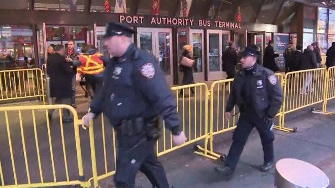 Експлозия на една от най-големите автобусни станции в Ню Йорк
