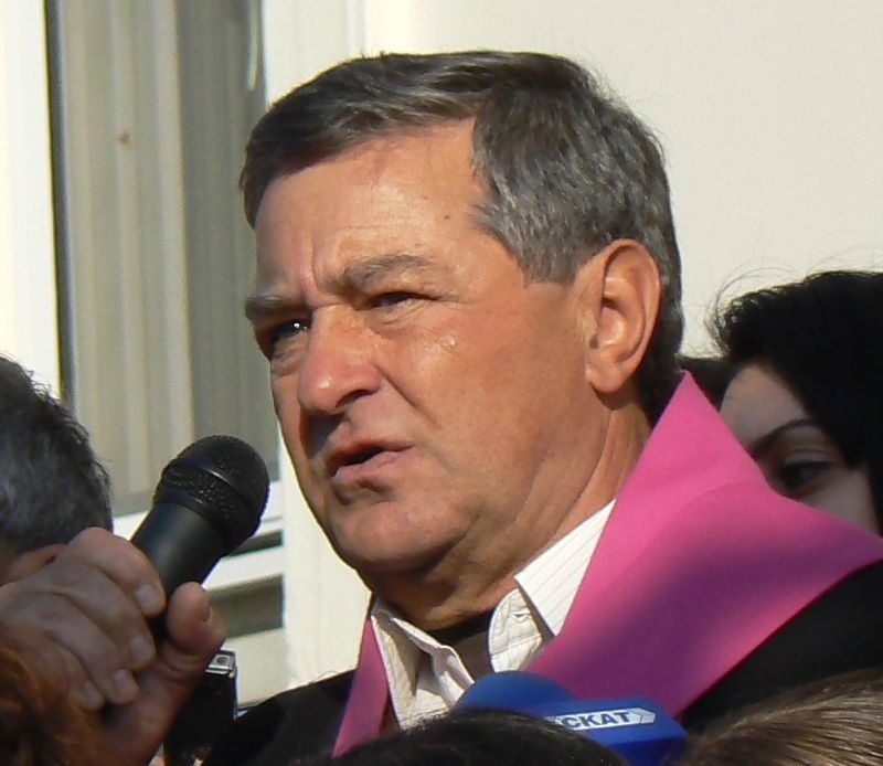 Бившият ректор на софийския университет проф. Боян Биолчев е председателствал