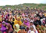Най-малко 6700 рохинги избити само през първия месец на военната кампания в Мианма