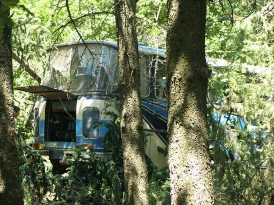 Задържаха собственика на автобуса от катастрофата край Бакаджика през май