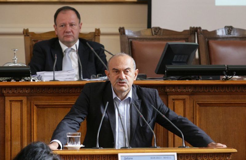 Предложените от ДПС промени в Закона за българското гражданство скараха