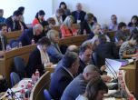 СДС срещу ДСБ в София: По-добре с ВМРО, вместо с политически хермафродити