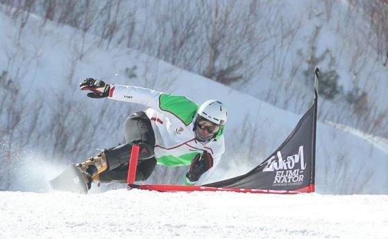 Най добрият ни сноубордист Радослав Янков отпадна още в квалификациите на паралелния слалом
