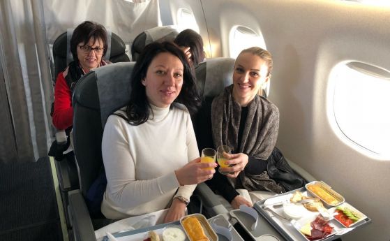 Националният превозвач България Ер изненада дамите на борда на самолетите