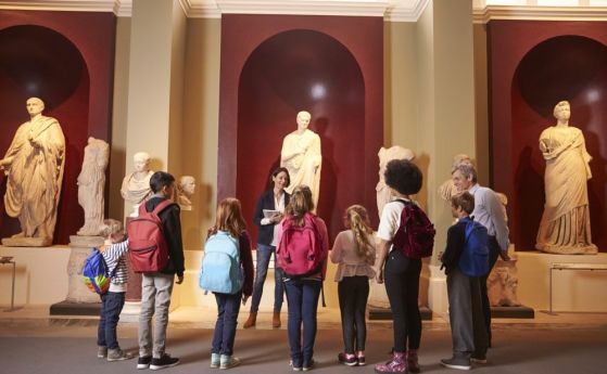 Част от училищните часове ще се провеждат в различни музеи
