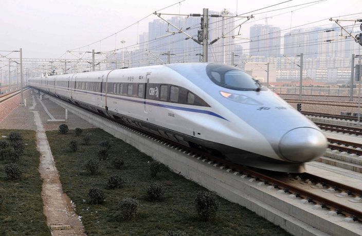 Китай извърши успешно изпитание на високоскоростен влак. 
Влакът Фусин е с
