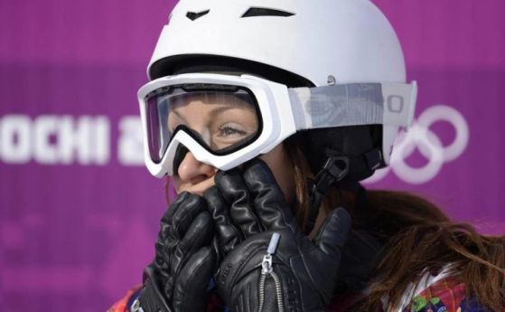 Най добрата ни сноубордистка Александра Жекова все още не е решила