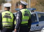 Мъж направи опит да сгази полицаи в Нова Загора и да се укрие