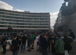 Десетки поискаха декриминализация на тревата на протест пред парламента