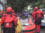 17 души загинаха след като две лодки-дракони се преобърнаха в Китай
