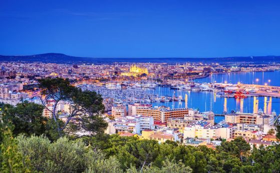 Испанският курортен град Палма де Майорка ще забрани на собствениците на