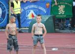 Полицията издирва родителите на децата със свастики на Левски – Славия