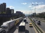 Протест на тирове и автобуси блокира Цариградско шосе