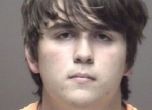 17-годишен е стрелецът в училището в Тексас, мотивите му все още не са ясни