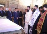 Историческо: Борисов и Заев заедно на гроба на Св. Константин Кирил Философ (видео)