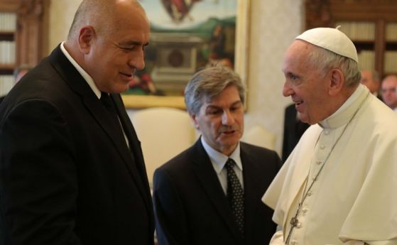 Папата обеща да посети България или друга балканска страна