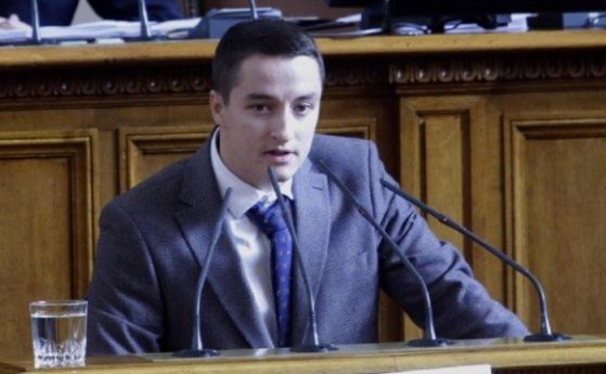  Заплашваният с револвер на автомагистрала Хемус се оказа народен представител от Българска социалистическа партия 