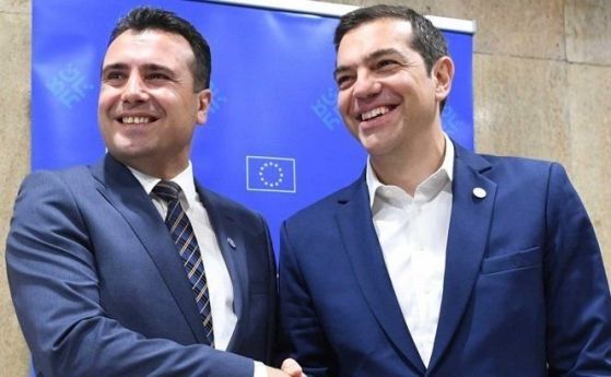  Правителството на Ципрас оцеля при вота на съмнение, Гърция и Македония подписват съглашение за името 