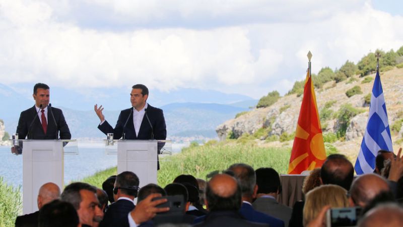 Скопие и Атина подписаха историческия договор за името на Македония. 