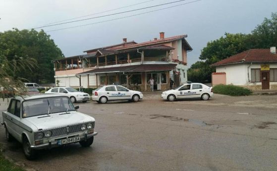 Ловешкото село Александрово е блокирано от полицейски сили като там