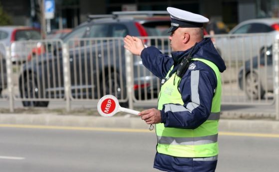 Пътна полиция разпространи препоръки към децата и възрастните пешеходци към велосипедистите